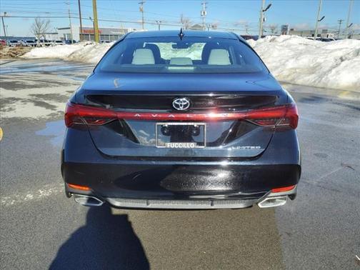 Photo 4 of 24 of 2019 Toyota Avalon Limited