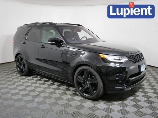 Photo 1 of 32 of 2023 Land Rover Discovery P360 HSE R-Dynamic