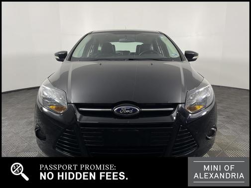 Photo 2 of 28 of 2014 Ford Focus Titanium