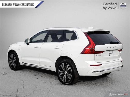 Photo 4 of 23 of 2022 Volvo XC60 Recharge Plug-In Hybrid T8 Inscription Extended Range