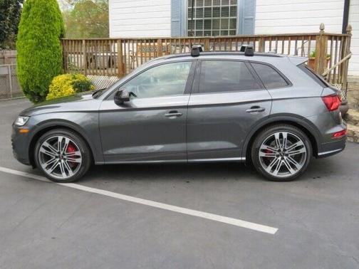 Photo 5 of 32 of 2020 Audi SQ5 3.0T Premium