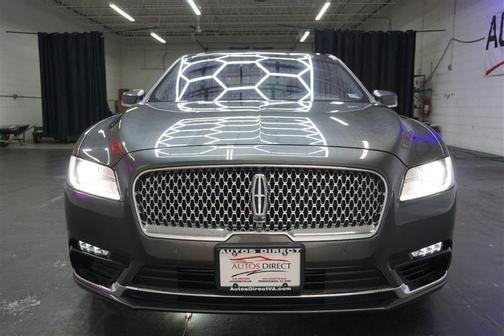 Photo 3 of 48 of 2019 Lincoln Continental Reserve