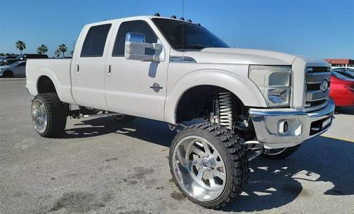 Photo 2 of 5 of 2015 Ford F-250 Lariat