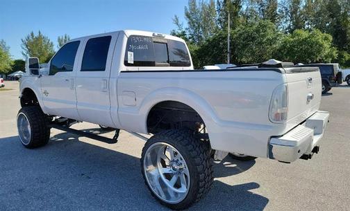 Photo 4 of 5 of 2015 Ford F-250 Lariat