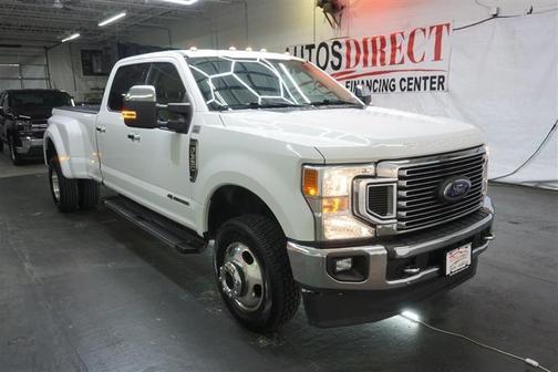Photo 2 of 50 of 2020 Ford F-350 Lariat Super Duty