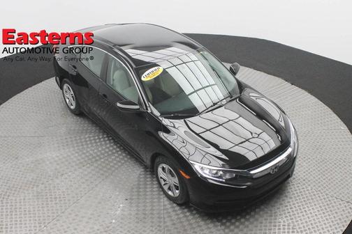 Photo 3 of 60 of 2018 Honda Civic LX
