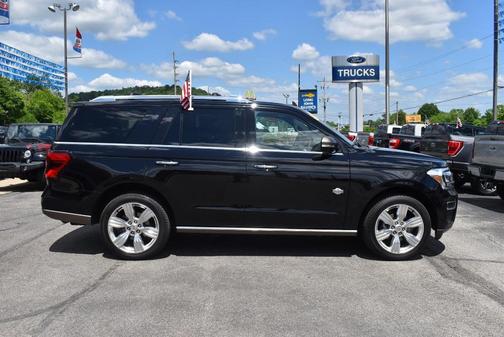 Photo 4 of 25 of 2022 Ford Expedition King Ranch