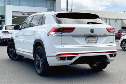 Photo 4 of 32 of 2022 Volkswagen Atlas Cross Sport 2.0T SEL R-Line