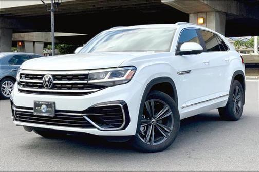 Photo 1 of 32 of 2022 Volkswagen Atlas Cross Sport 2.0T SEL R-Line