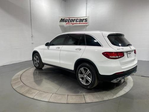 Photo 3 of 39 of 2016 Mercedes-Benz GLC-Class GLC 300 4MATIC