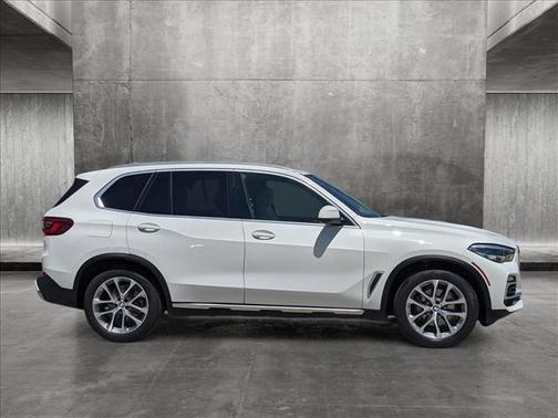 Photo 4 of 28 of 2020 BMW X5 sDrive40i