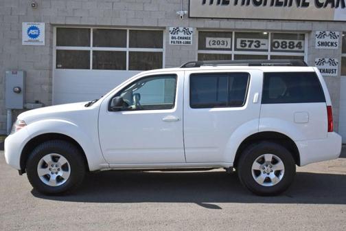 Photo 3 of 22 of 2012 Nissan Pathfinder S