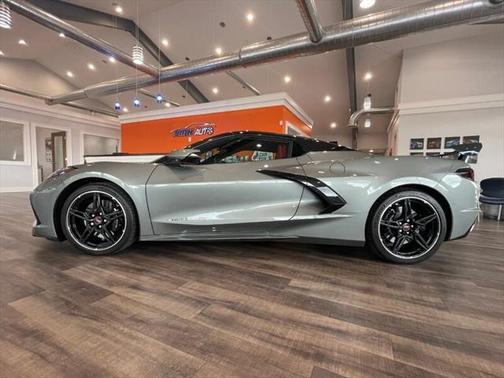 Photo 5 of 52 of 2022 Chevrolet Corvette Stingray w/2LT
