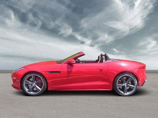 Photo 2 of 33 of 2016 Jaguar F-TYPE R