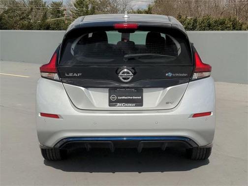 Photo 3 of 32 of 2020 Nissan Leaf SV