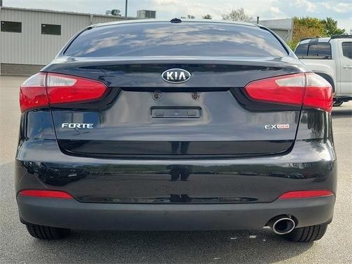 Photo 5 of 28 of 2015 Kia Forte EX