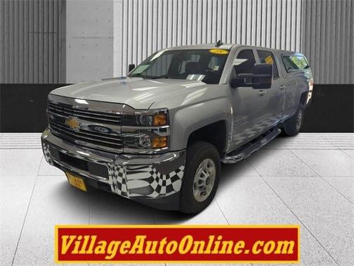 Photo 1 of 51 of 2018 Chevrolet Silverado 2500 LT
