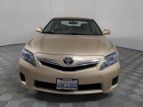 Photo 2 of 25 of 2011 Toyota Camry Hybrid Base (E-CVT)
