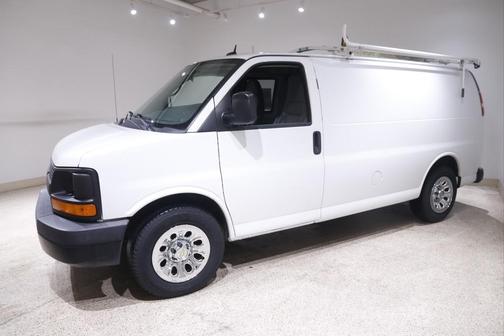 Photo 3 of 19 of 2014 Chevrolet Express 1500 Work Van