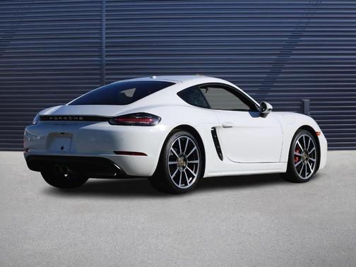 Photo 5 of 25 of 2017 Porsche 718 Cayman S