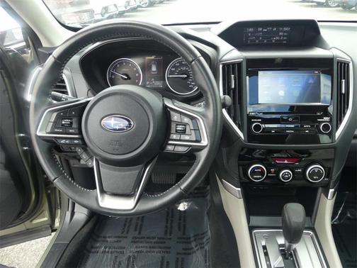 Photo 2 of 30 of 2020 Subaru Forester Premium
