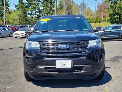 Photo 2 of 25 of 2018 Ford Explorer Base