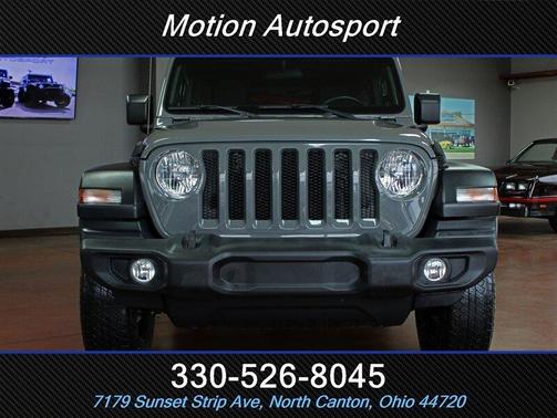 Photo 3 of 57 of 2018 Jeep Wrangler Unlimited Sport