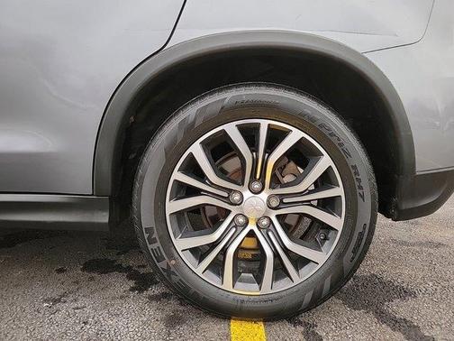 Photo 3 of 19 of 2019 Mitsubishi Outlander Sport SP
