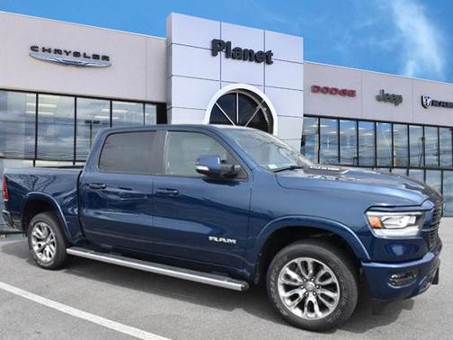 Photo 2 of 25 of 2021 RAM 1500 Laramie