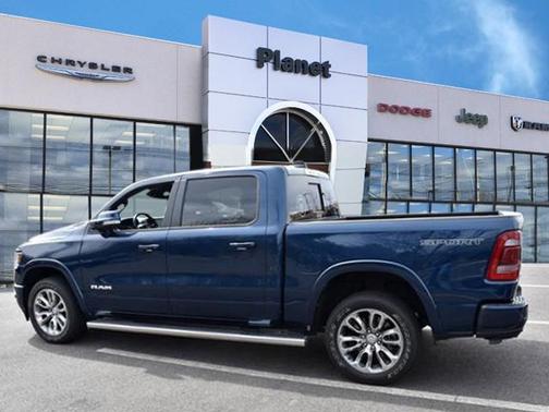 Photo 4 of 25 of 2021 RAM 1500 Laramie
