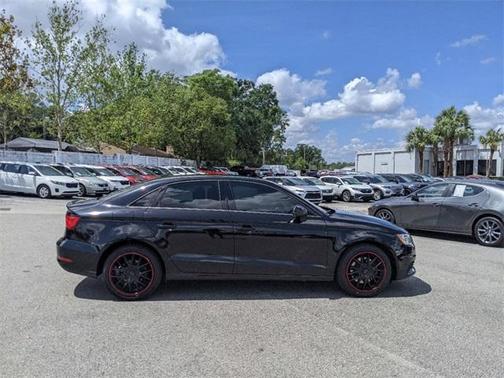 Photo 3 of 32 of 2016 Audi A3 1.8T Premium