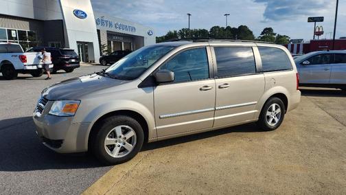 Photo 1 of 8 of 2009 Dodge Grand Caravan SXT