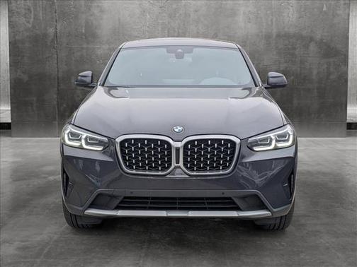 Photo 2 of 19 of 2022 BMW X4 xDrive30i