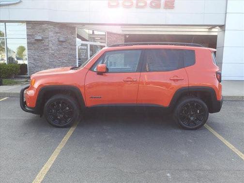 Photo 4 of 25 of 2020 Jeep Renegade Latitude