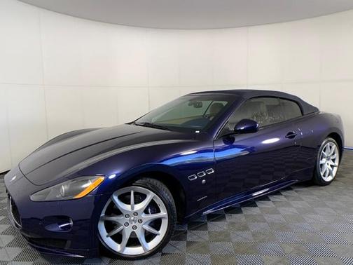 Photo 2 of 38 of 2012 Maserati GranTurismo Sport