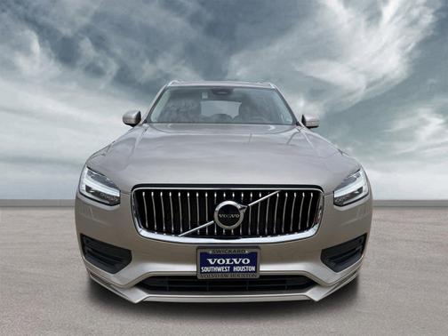 Photo 2 of 3 of 2023 Volvo XC90 B5 AWD Mild Hybrid Core