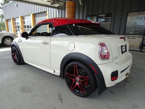 Photo 3 of 31 of 2012 MINI Cooper John Cooper Works