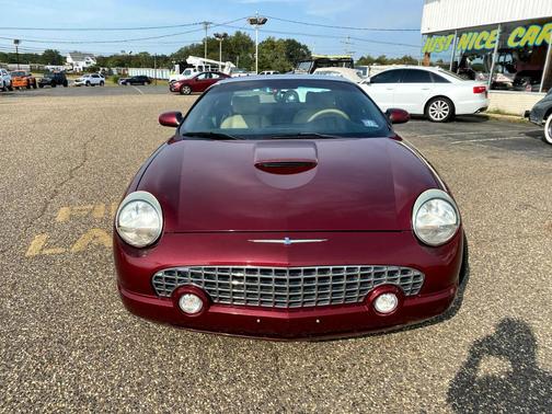 Photo 3 of 14 of 2004 Ford Thunderbird Deluxe
