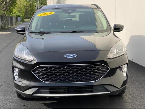 Photo 2 of 28 of 2020 Ford Escape SEL