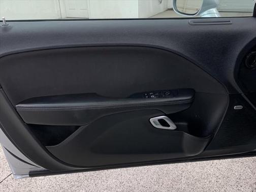Photo 5 of 46 of 2021 Dodge Challenger R/T Scat Pack