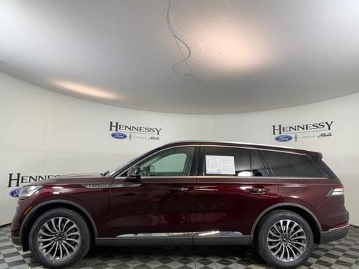 Photo 2 of 36 of 2020 Lincoln Aviator Reserve AWD