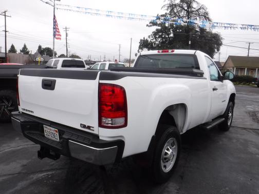 Photo 4 of 16 of 2013 GMC Sierra 2500 Work Truck