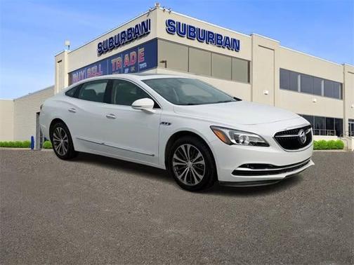 Photo 2 of 37 of 2017 Buick LaCrosse Essence