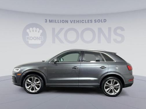 Photo 2 of 32 of 2018 Audi Q3 2.0T Premium