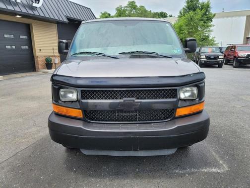 Photo 3 of 29 of 2010 Chevrolet Express 2500 Cargo