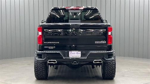 Photo 4 of 41 of 2022 Chevrolet Silverado 1500 High Country