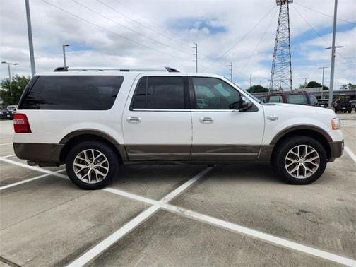 Photo 4 of 34 of 2017 Ford Expedition EL King Ranch