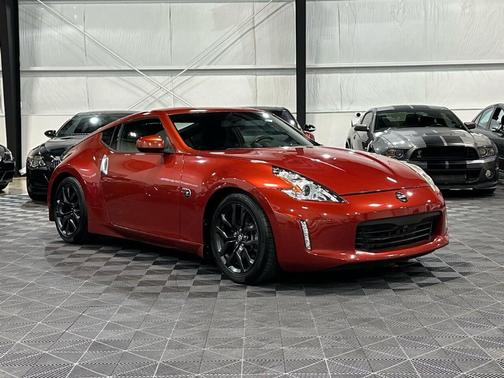 Photo 5 of 51 of 2016 Nissan 370Z Base