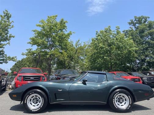 Photo 4 of 36 of 1979 Chevrolet Corvette Coupe