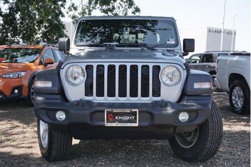 Photo 2 of 21 of 2020 Jeep Gladiator Sport